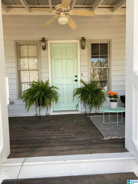 50 N Hollow Alley, Hayden, AL 35079