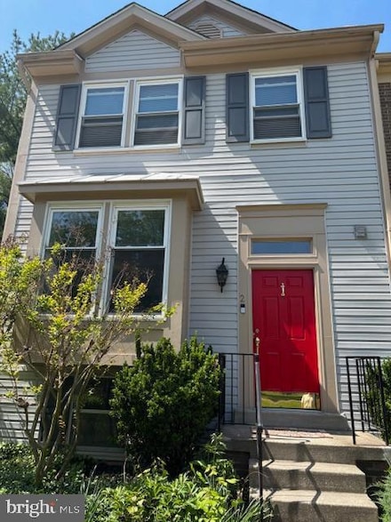2 Autumn Flower Ln, Gaithersburg, MD 20878