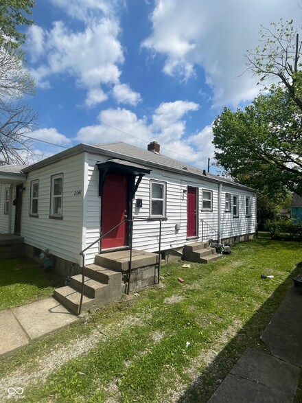 2041 Glenridge Dr, Indianapolis, IN 46218