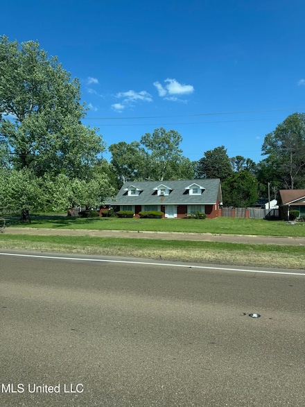 2255 N Sunset Dr, Yazoo City, MS 39194