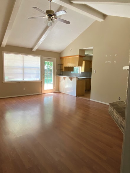 9711 S Petersham Dr, Houston, TX 77031