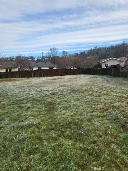 19764 Bear Valley Rd, Hidden Valley Lake, CA 95467