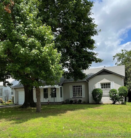 4527 E 9th St, Tulsa, OK 74112