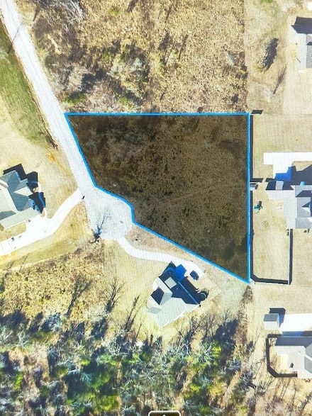 1040 E Woodhaven Ln, Mooreville, MS 38857