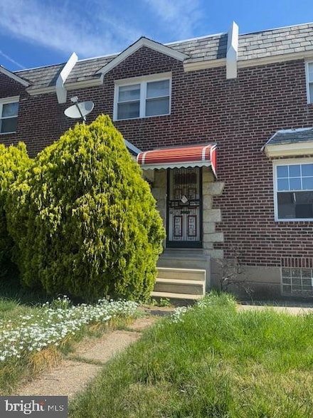 7643 Gilbert St, Philadelphia, PA 19150