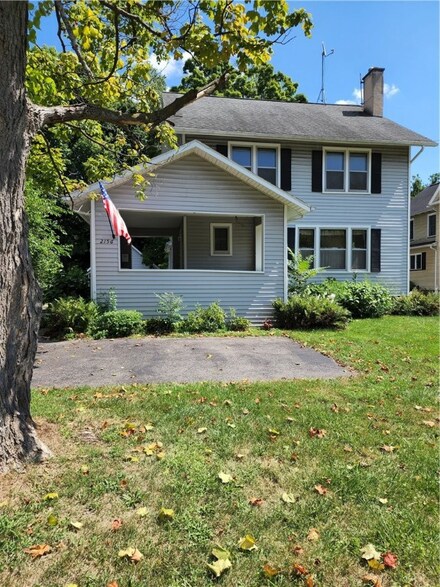 2156 Five Mile Line Rd, Penfield, NY 14526