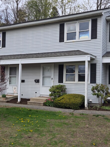 71 Arthur St Unit 2, Torrington, CT 06790