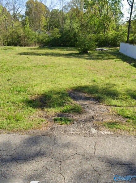 1819 Broadway Ave, Gadsden, AL 35904