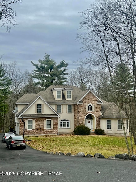 371 Joanne Ct, Bartonsville, PA 18321