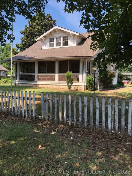1304 S Jamestown Ave, Tulsa, OK 74112