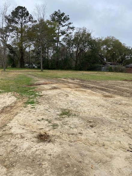 1128 S 16th Ave, Laurel, MS 39440