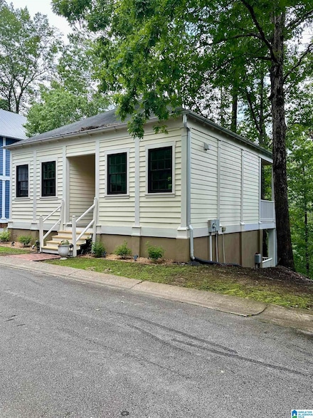 325 Ridge Dr, Hayden, AL 35079