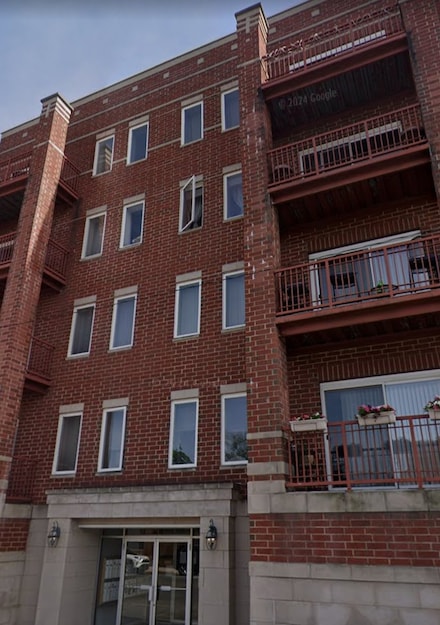 6238 26th St Unit 504, Berwyn, IL 60402