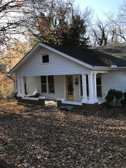 500 Dull St, Dickson, TN 37055