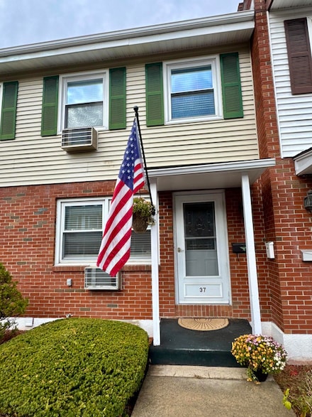 37 Adirondack Ln, Plattsburgh, NY 12901