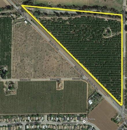 3335 S Cunningham Rd, Le Grand, CA 95333