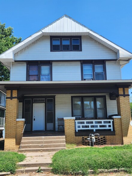 824 E Blackford Ave, Evansville, IN 47713