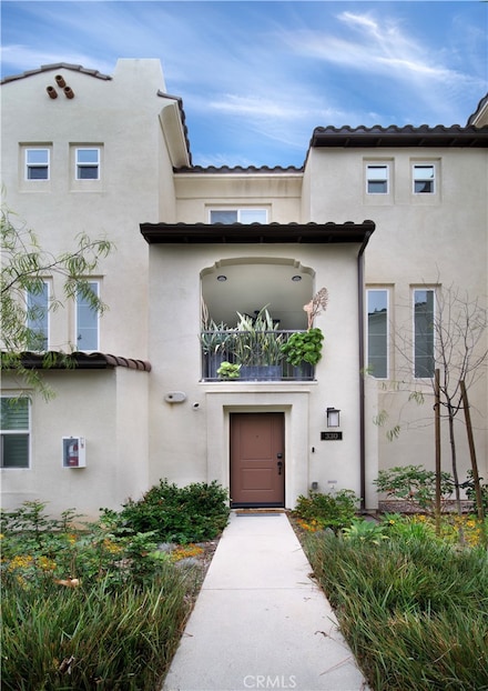 330 Ford Rd, Costa Mesa, CA 92627