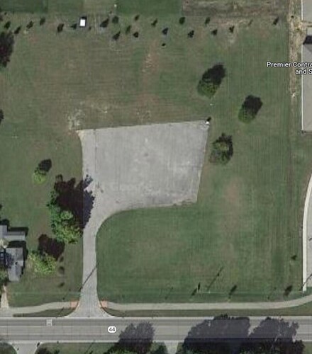 1408 W State St, Belding, MI 48809