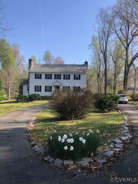 5200 Pocahontas Trail Unit L, Providence Forge, VA 23140