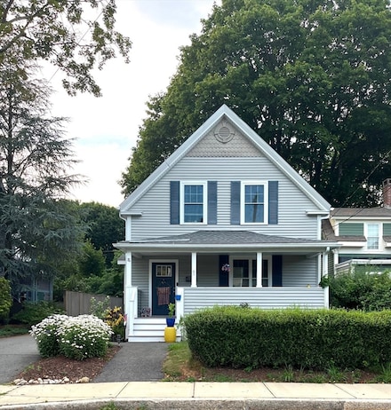 76 Dean Ave, Franklin, MA 02038