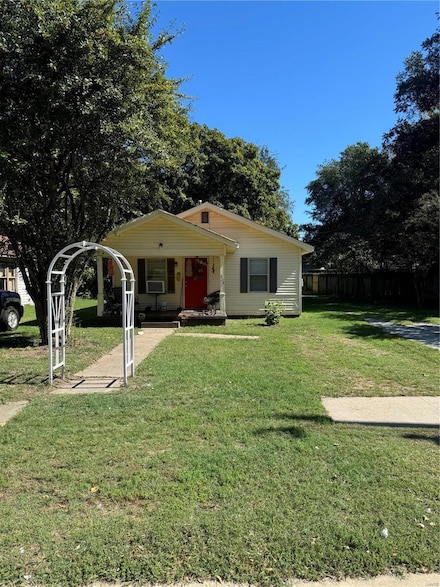 304 N Walnut St, Kennett, MO 63857