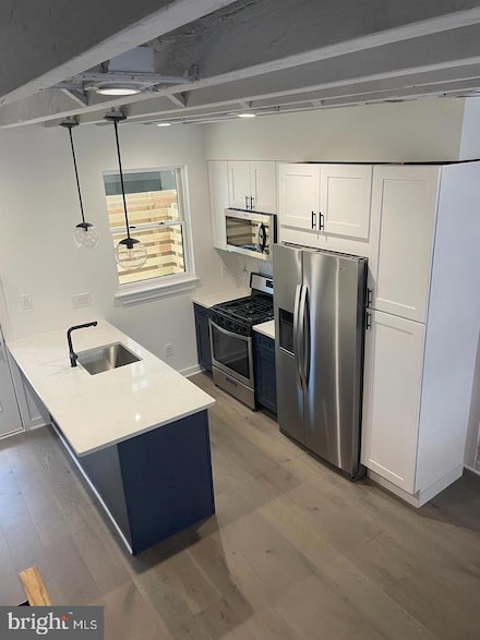 1767 Waterloo St, Philadelphia, PA 19122