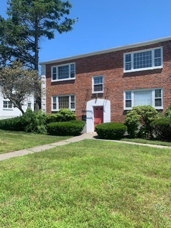 16 Abington Ave Unit 1R, Holbrook, MA 02343