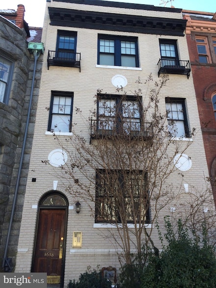 1618 S St NW Unit 2, Washington, DC 20009