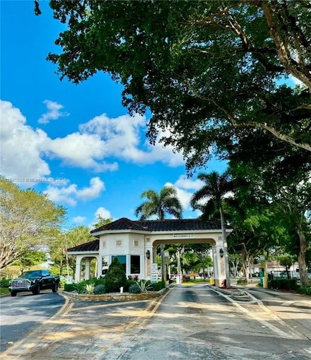 900 Saint Charles Place Unit 316, Pembroke Pines, FL 33026