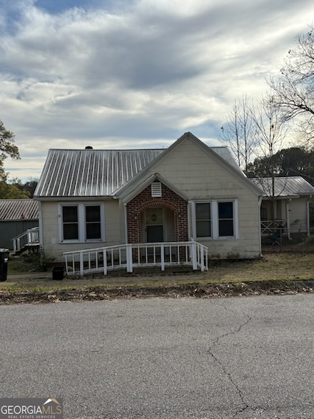 508 Pine St, West Point, GA 31833