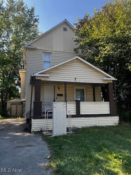 836 Homewood Ave SE, Warren, OH 44484