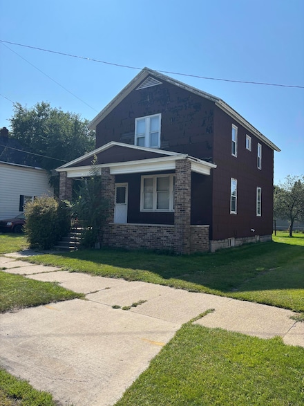 810 Vine St, Manistee, MI 49660