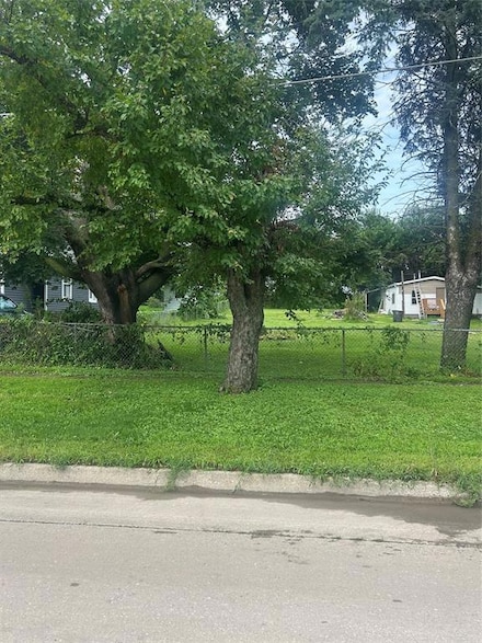 00 E 23rd St, Des Moines, IA 50317