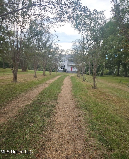 202 Hunter St, Crystal Springs, MS 39059