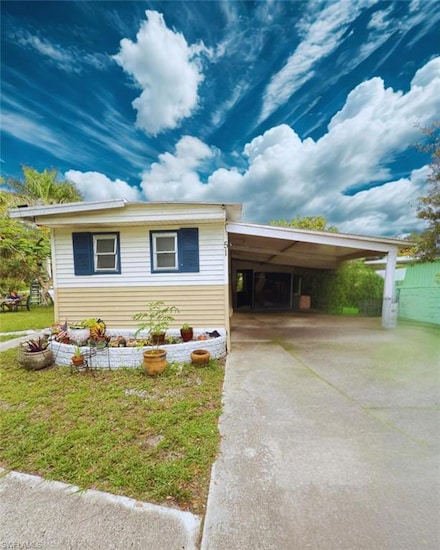 51 Derhenson Dr, Naples, FL 34114