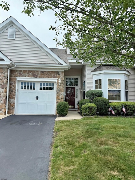 36 W Delray Ln, Absecon, NJ 08201