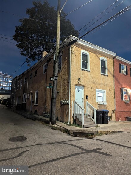 410 Barbadoes St, Norristown, PA 19401