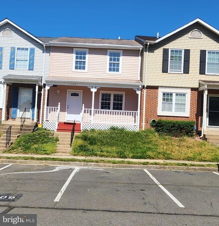 1909 Fort Monroe Ct, Dumfries, VA 22026