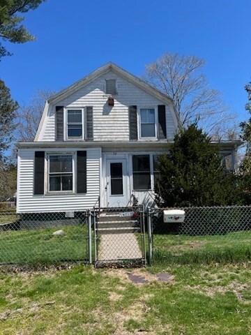 54 Ricard St, Seekonk, MA 02771