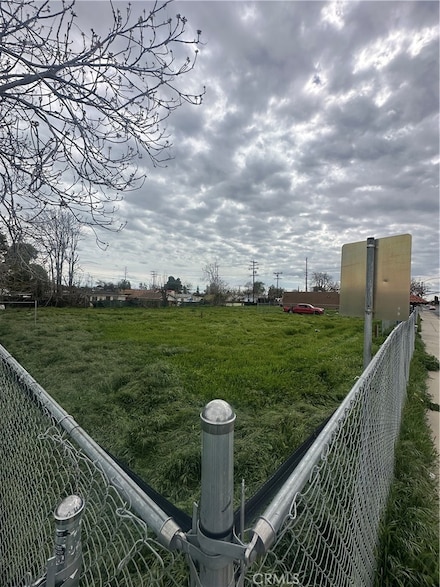 146 S Farmersville Blvd, Farmersville, CA 93223
