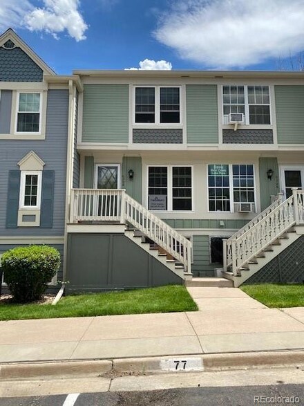 9724 W Cornell Place, Lakewood, CO 80227