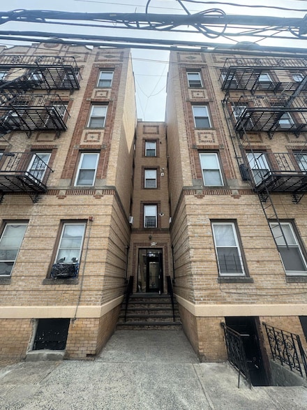 6208 Palisade Ave Unit 16, West New York, NJ 07093
