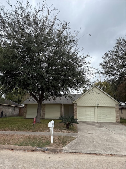 14207 Timberhaven Dr, Houston, TX 77066