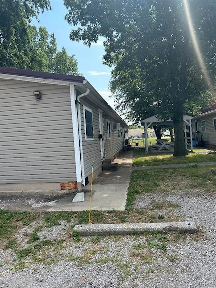 427 East Dr, Marissa, IL 62257