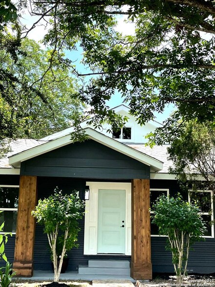 166 E Harding Blvd, San Antonio, TX 78214