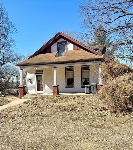 1014 S 12th St, Saint Joseph, MO 64503