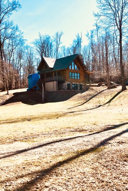 7227 Watkins Starkey Rd, Blanchester, OH 45107