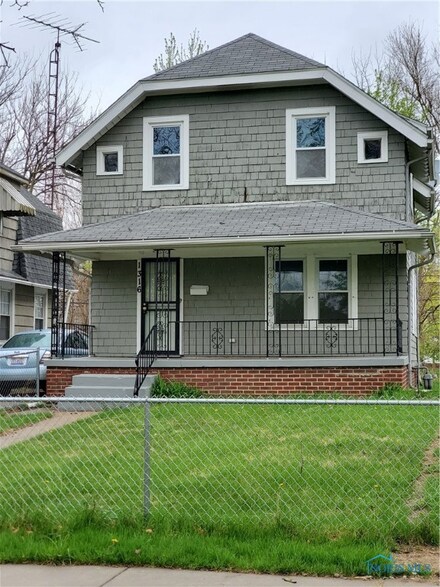 1316 W Delaware Ave, Toledo, OH 43606