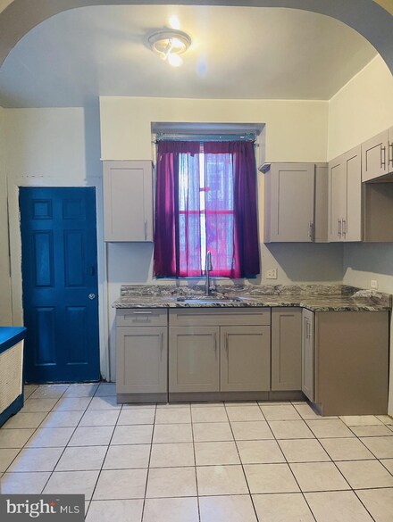 635 E Allegheny Ave, Philadelphia, PA 19134
